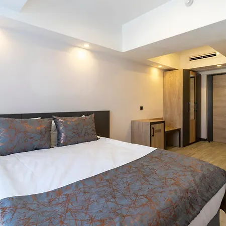 Hotel Irenic