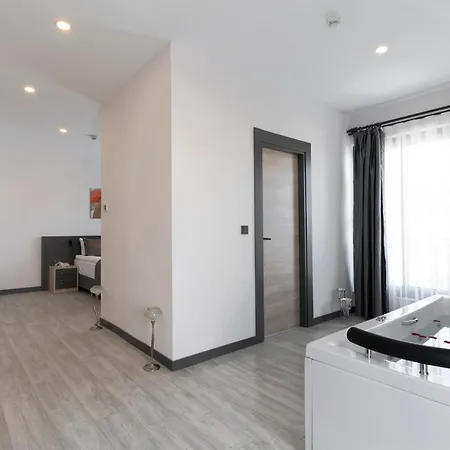 Irenic Hotel