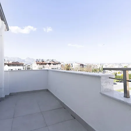 Irenic فندق أنطاليا