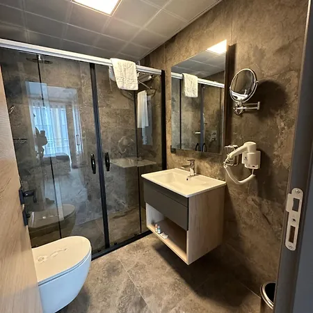 Hotel Irenic
