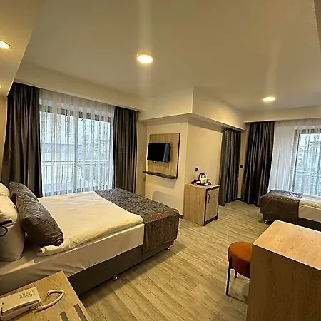 Отель Irenic 4*