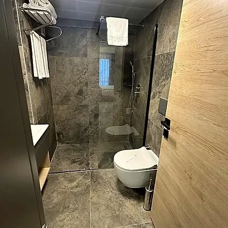 Hotel Irenic
