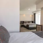 Отель Irenic