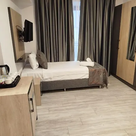 Hotel Irenic